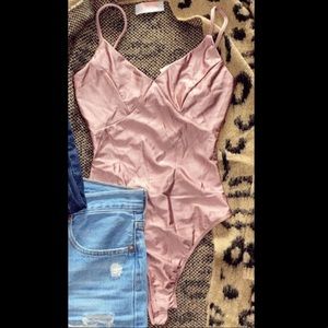 Adorable bodysuit size Lg